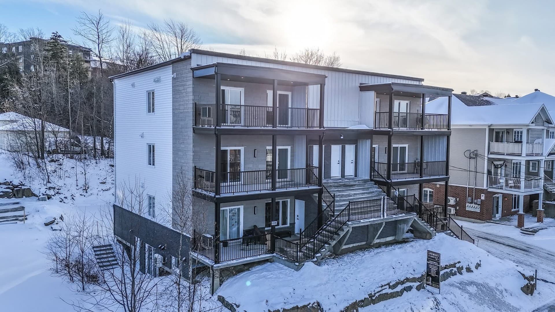 1230-1242 rue des Quatre-Saisons